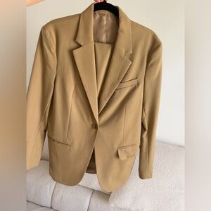 Arket Tailored Wool Suit Set zara cos butrym aritzia khaite toteme other stories